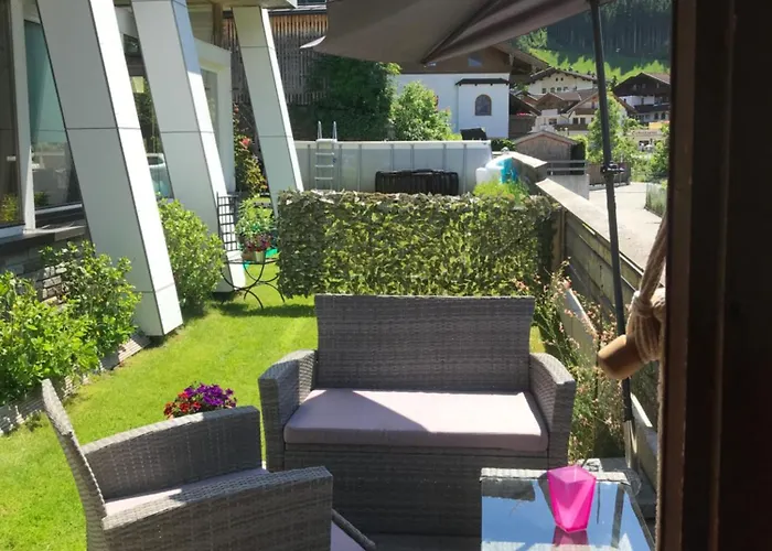 Waldhaus Lechner Steinerkogel Pansiyon Mayrhofen